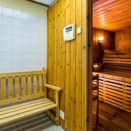 Hopstays - Olympics With Indoor Pool * البوفيرا