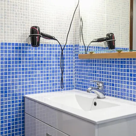 Hopstays- Olympics Apartment